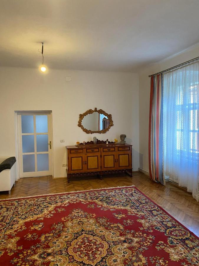 Apartament Istoric Ultracentral - With Parking ซีบิว ภายนอก รูปภาพ